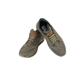 کفش مردانه چرم طبیعی نمونه بندی خاکستری  ارسال رایگان با گارانتیNEMOONEH