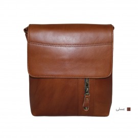 ارسال رایگان-کیف اسپورت چرم طبیعی دوشی عسلی مدل Jeep