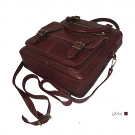 ارسال رایگان-کیف اسپورت چرم طبیعی دوشی و دستی زرشکی مدل کوروش