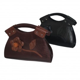 ارسال رایگان-کیف زنانه چرم  طبیعی دوشی و دستی گلدار مشکی